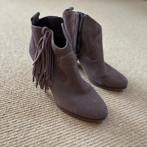 Steve Madden fringe booties, women size 8.5